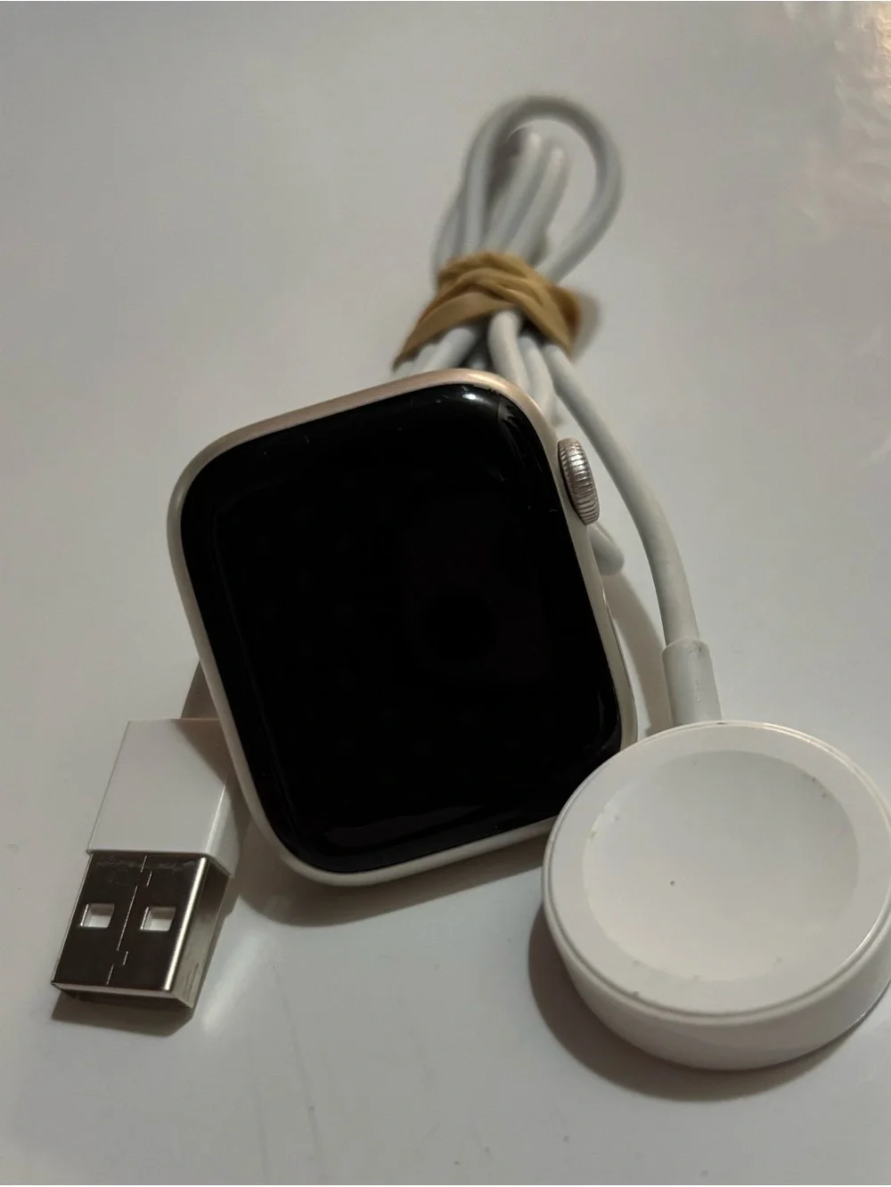 Apple Watch Series 7, 41 mm with 13 assorted bands